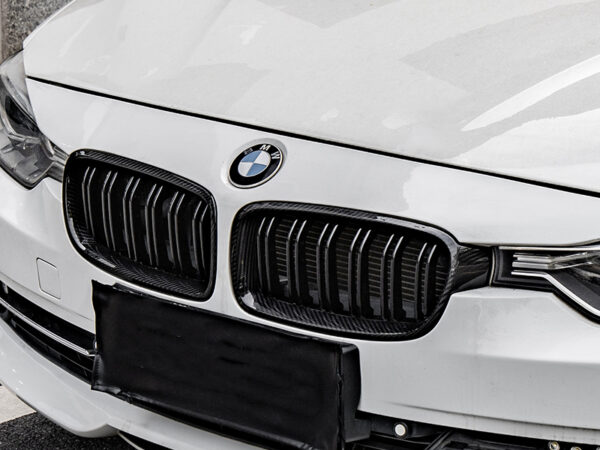 Alternative view of BMW 3 Series F30 F31 Prepreg CARBON FIBRE M Style Double Kidney Grille