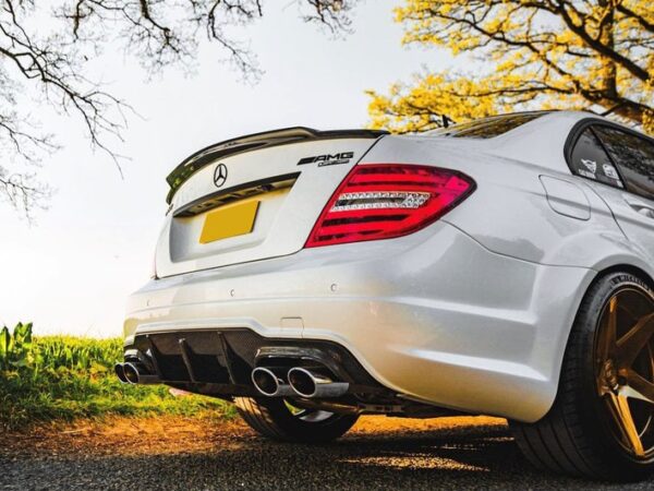 Mercedes-benz c204 s204 w204 amg 507 c63 rt style rbs ii carbon fiber rear diffuser