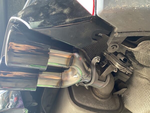 Bmw 5 series g30 g31 m5 style stainless steel gloss black quad exhaust tips