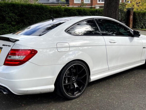 Mercedes-benz c class c204 coupe vath style carbon fiber boot spoiler