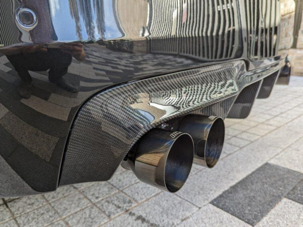Bmw 5 series f10 m5 dtm carbon fiber 2 fin rear diffuser