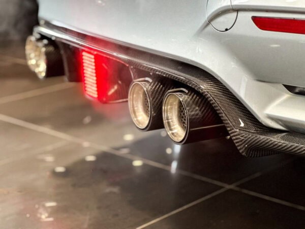 Bmw f80 f82 f83 m3 m4 khl style led brake carbon fiber rear diffuser