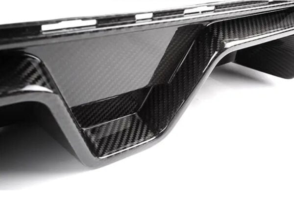 Bmw m5 f90 lci cs style prepreg carbon fiber rear diffuser