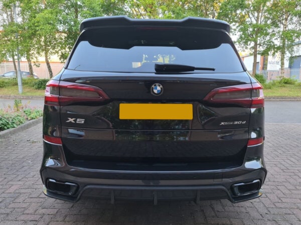 Bmw x series g05 x5 m sport competition carbon fiber rear diffuser