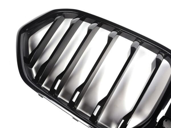 Bmw x6 g06 f96 x6m gloss black single kidney grilles