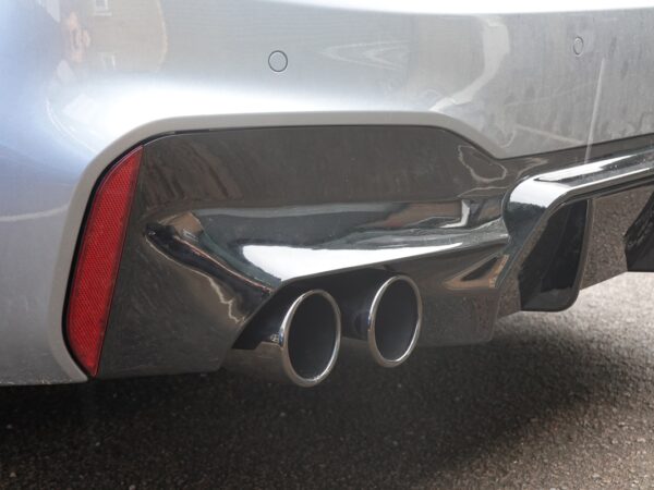 Bmw 5 series m sport g30 g31 m5 style gloss black rear diffuser