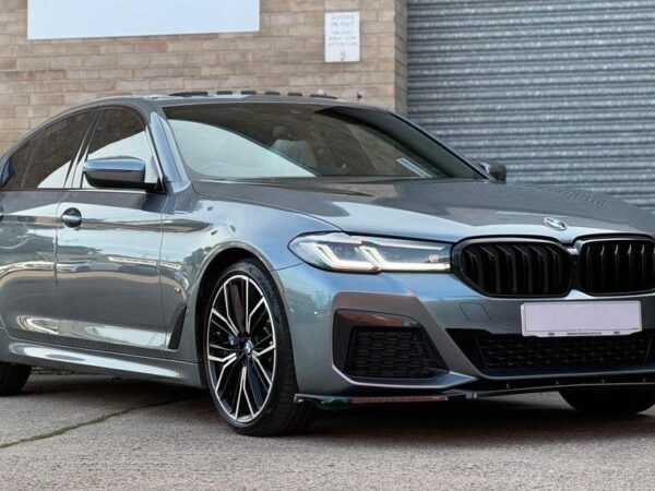 Bmw 5 series g30 g31 f90 m5 lci gloss black double kidney grilles
