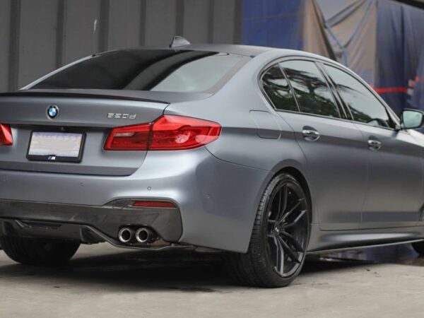 Bmw 5 series g30 g31 m sport performance style carbon fiber rear diffuser