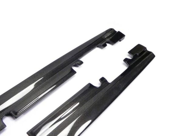 Mercedes-benz a class a45 w176 cla class cla45 c117 revozport style carbon fiber side skirts