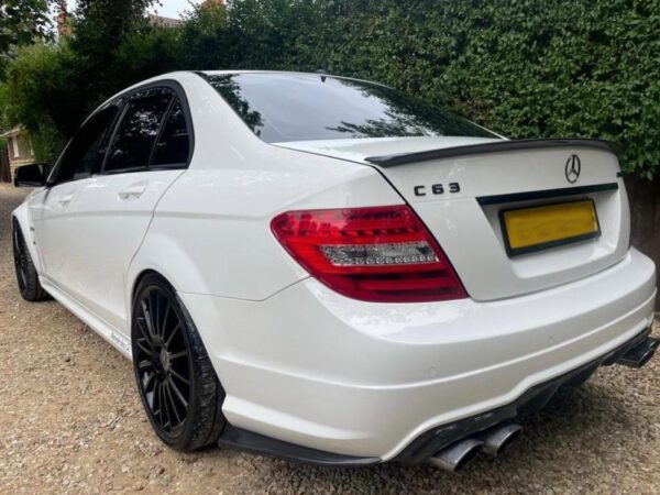 Mercedes-benz c class w204 saloon amg style carbon fiber boot spoiler