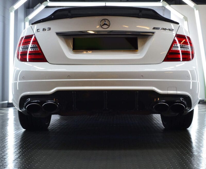 Mercedes-benz c class w204 saloon rt style carbon fiber boot spoiler