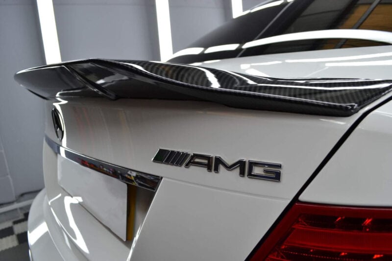 Mercedes-benz c class w204 saloon rt style carbon fiber boot spoiler