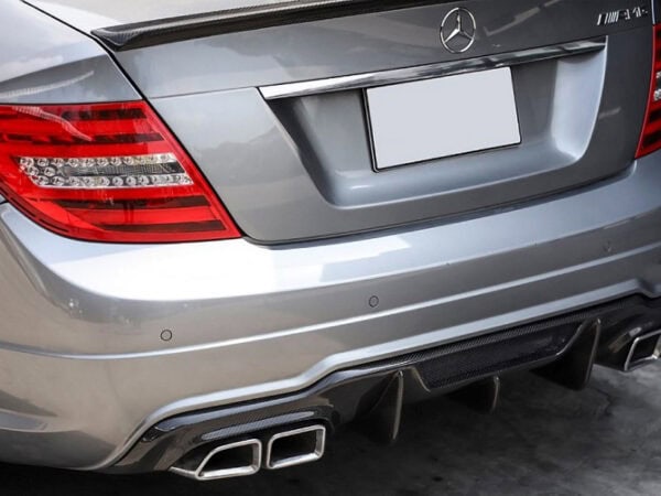 Mercedes-benz c204 s204 w204 c63 amg vrs style carbon fiber rear diffuser