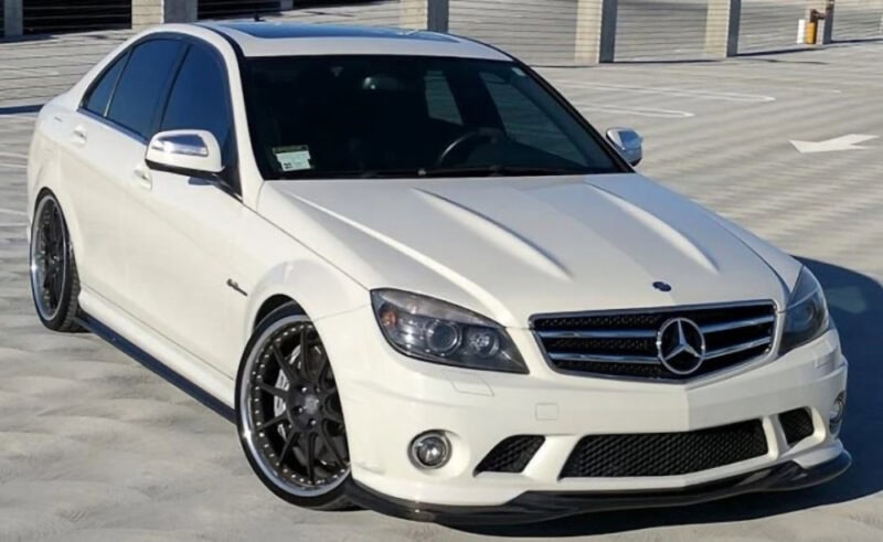 Mercedes-benz c class c204 s204 w204 c63 amg carbon fiber side skirts