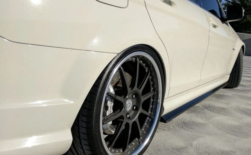 Mercedes-benz c class c204 s204 w204 c63 amg carbon fiber side skirts