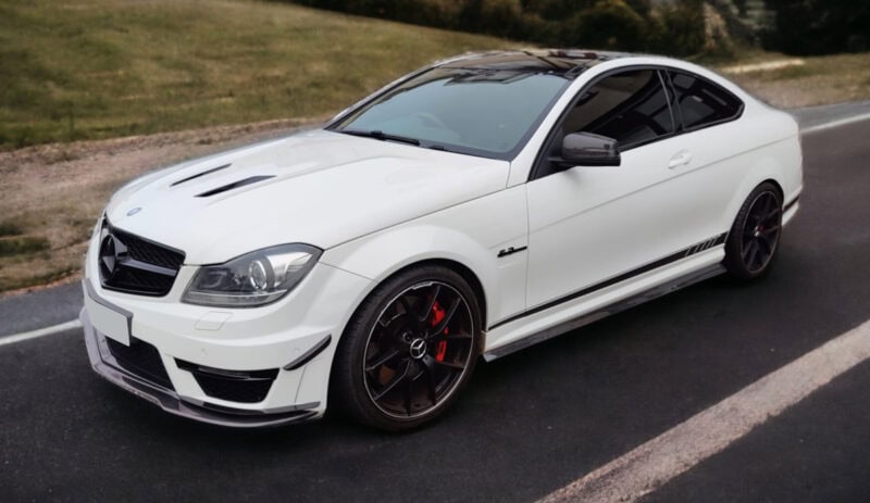 Mercedes-benz c class c204 s204 w204 c63 amg carbon fiber side skirts