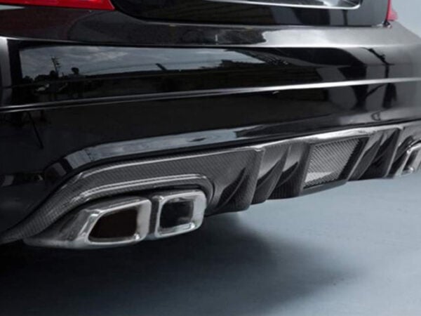 Mercedes-benz s204 w204 c63 amg vrs style carbon fiber rear diffuser pre facelift