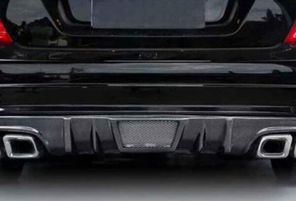 Mercedes-benz s204 w204 c63 amg vrs style carbon fiber rear diffuser pre facelift