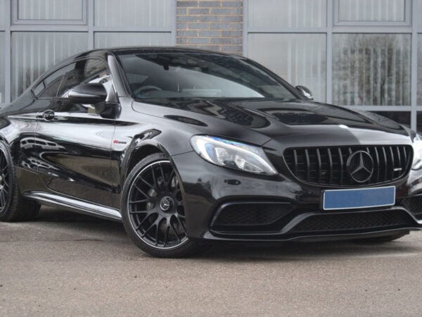 Mercedes-benz c class a205 c205 s205 w205 c63 14-18 gloss black panamericana gt style grille w/o cam
