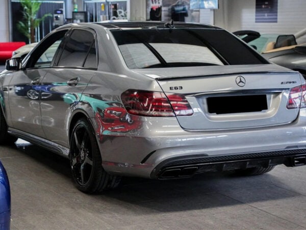 Mercedes-benz e class w212 saloon amg style carbon fiber boot spoiler