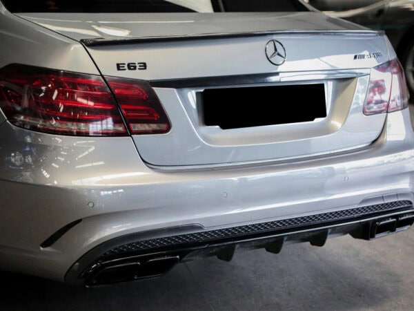 Mercedes-benz e class w212 saloon amg style carbon fiber boot spoiler