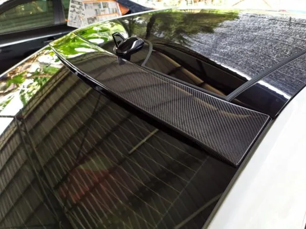 Mercedes benz e class w212 amg saloon carbon fiber roof spoiler