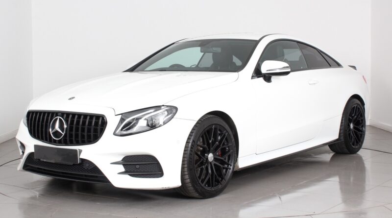 Mercedes-benz e class a238 c238 w213 s213 16-20 gloss black panamericana gt style grille