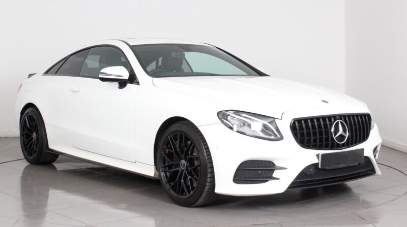 Mercedes-benz e class a238 c238 w213 s213 16-20 gloss black panamericana gt style grille