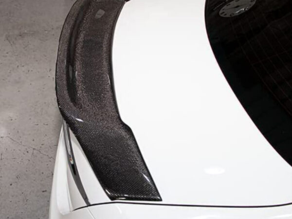 Mercedes-benz e class w213 saloon rt style carbon fiber boot spoiler