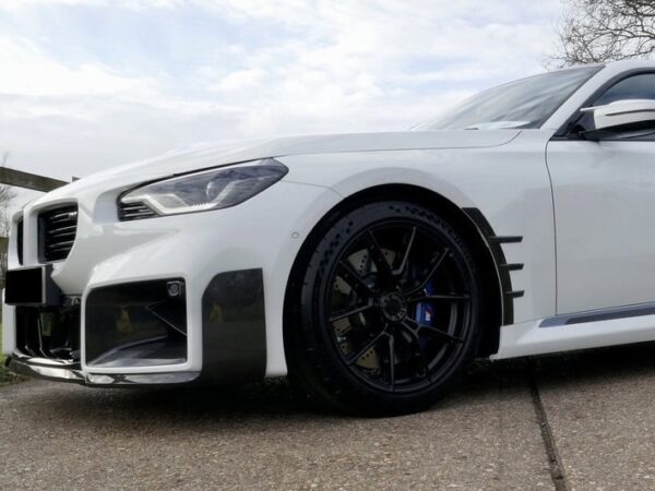 Alternative view of BMW G87 M2 PERFORMANCE Style Prepreg CARBON FIBRE Front Side Fender Trims
