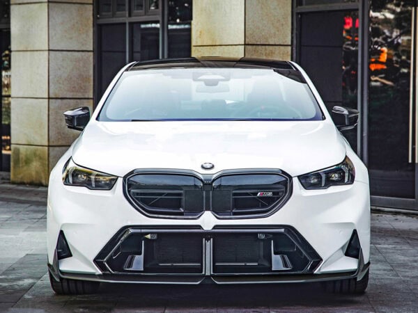 Alternative view of BMW G90 G99 M5 Performance Style Prepreg CARBON FIBRE Front Splitter