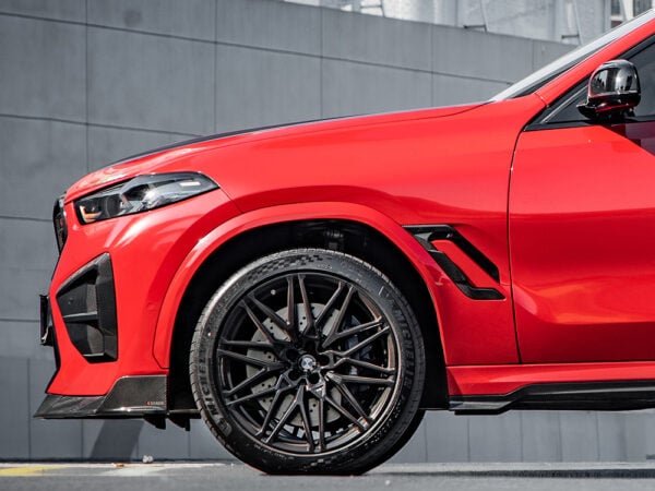 Alternative view of SOOQOO BMW F96 X6M LCI PREPREG CARBON FIBRE SIDE FENDER TRIMS