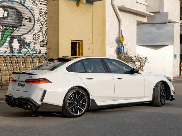 Alternative view of SOOQOO BMW G90 G99 M5 PREPREG CARBON FIBRE SQ-v2 SIDE SKIRTS