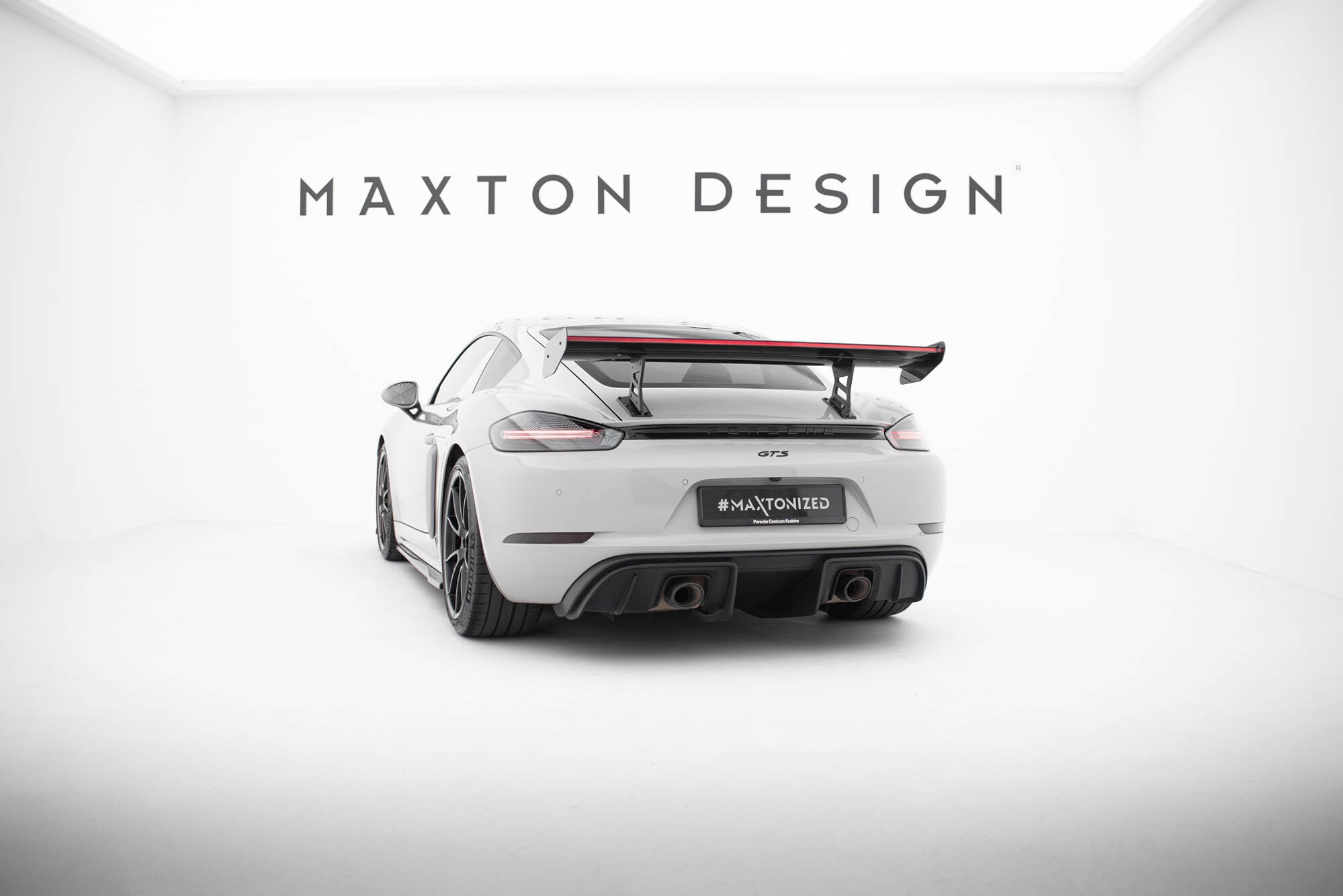 Maxton design prepreg carbon fibre spoiler with internal brackets uprights v. 1 + led for porsche 718 cayman 982c - image 6