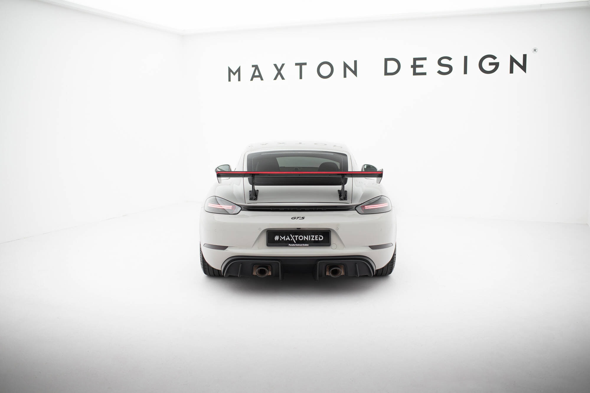 Maxton design prepreg carbon fibre spoiler with internal brackets uprights v. 1 + led for porsche 718 cayman 982c - image 7
