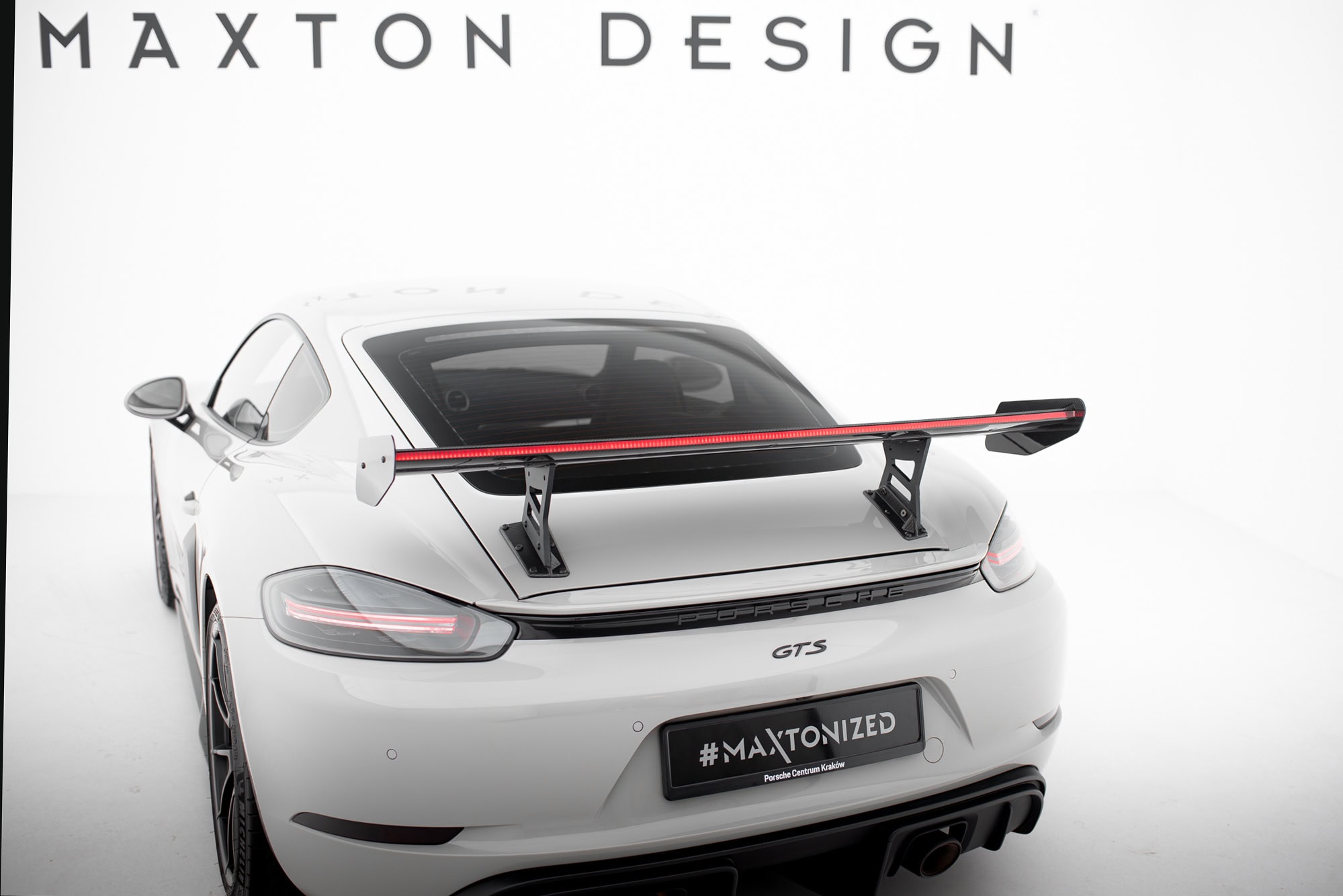 Maxton design prepreg carbon fibre spoiler with internal brackets uprights v. 1 + led for porsche 718 cayman 982c - image 8