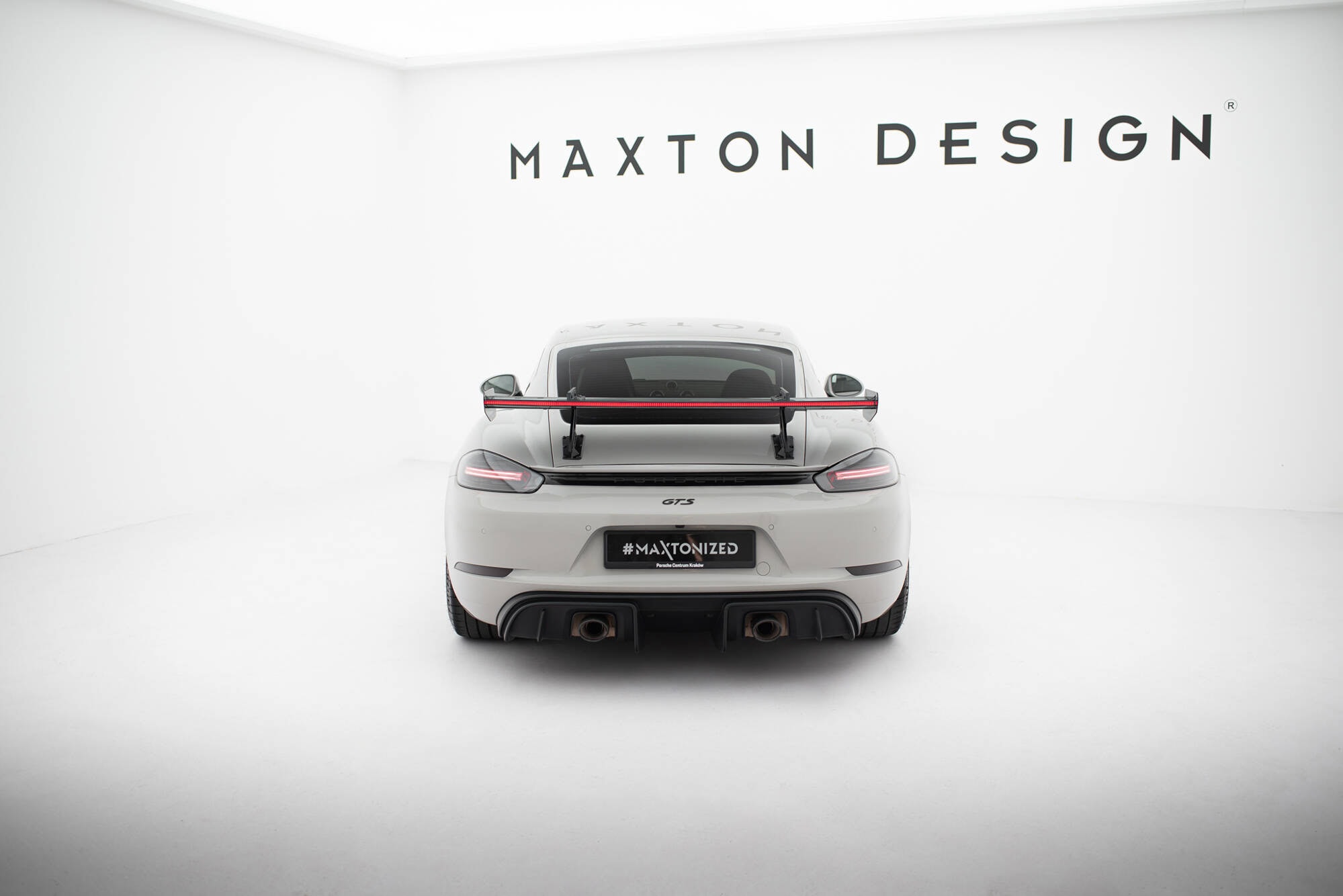 Maxton design prepreg carbon fibre spoiler v. 1 with upper swan mount + led for porsche 718 cayman 982c - image 12