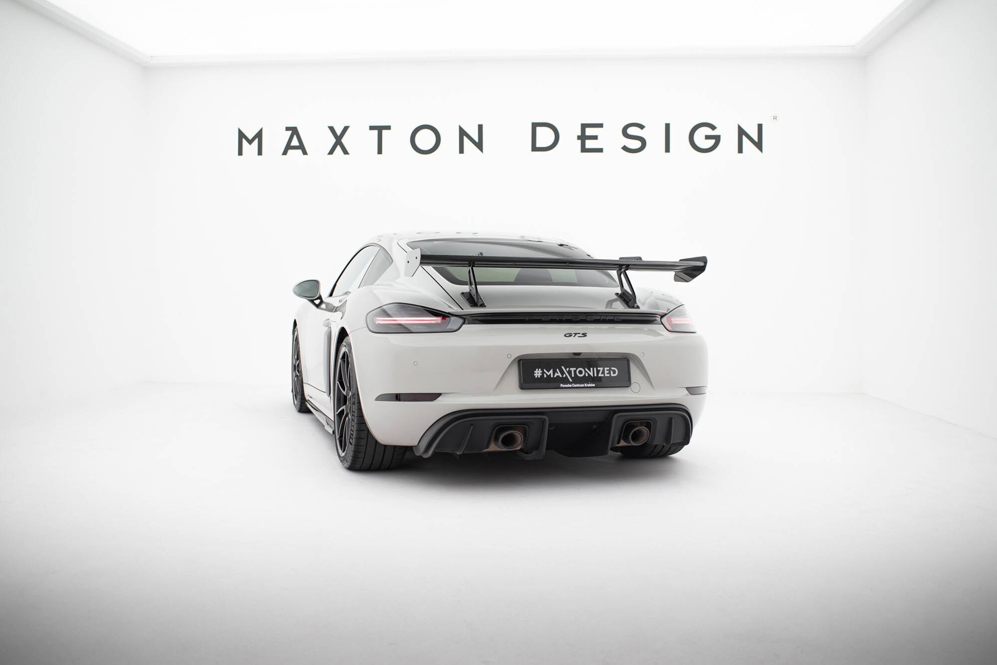 Maxton design prepreg carbon fibre spoiler with upper swan mounting v. 1 for porsche 718 cayman 982c - image 2