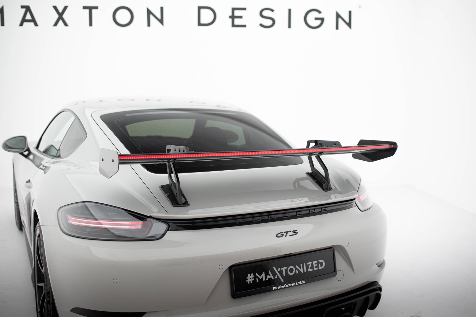 Maxton design prepreg carbon fibre spoiler with upper swan mounting v. 2 + led for porsche 718 cayman 982c - image 12