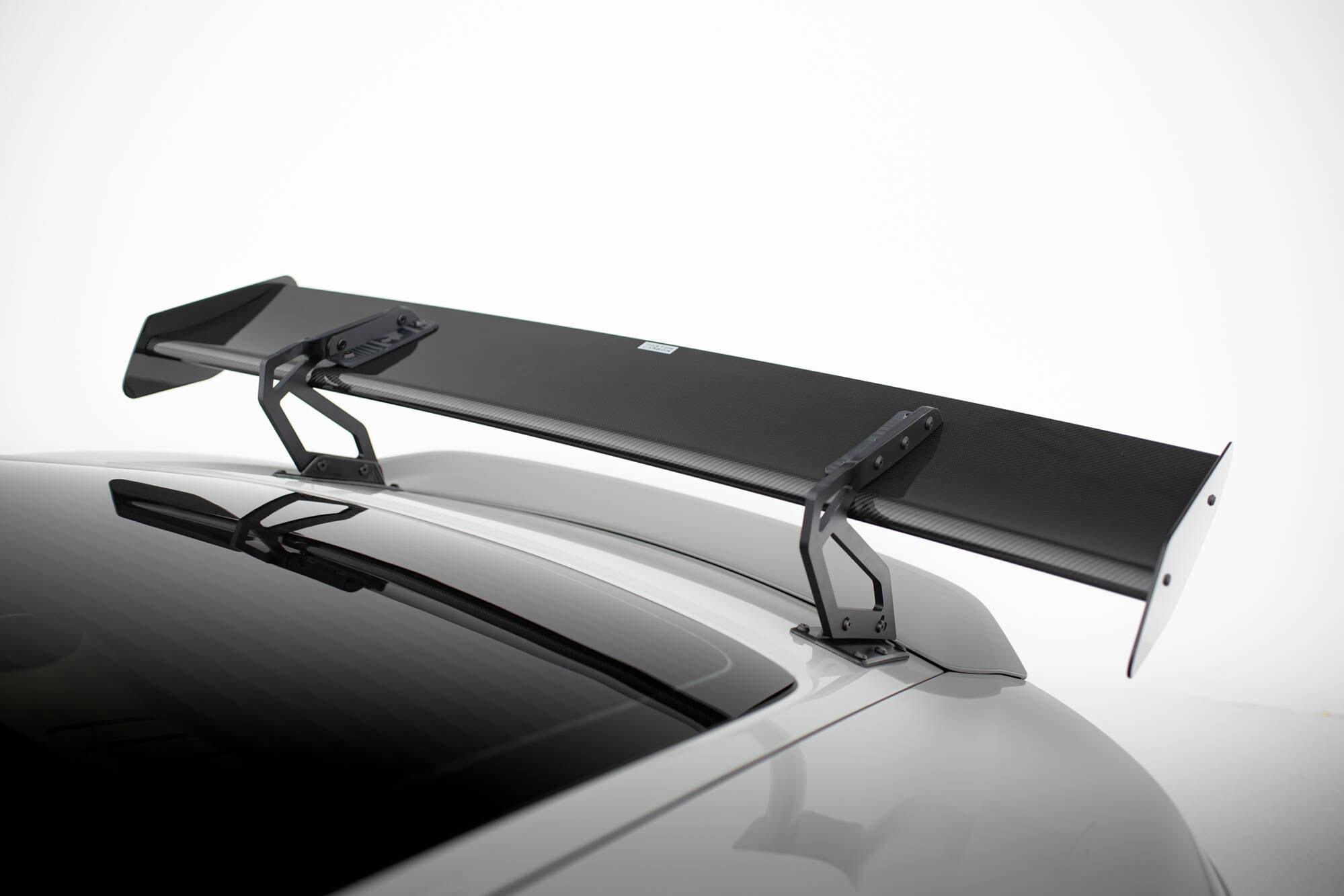 Maxton design prepreg carbon fibre spoiler with upper swan mounting v. 2 + led for porsche 718 cayman 982c - image 7