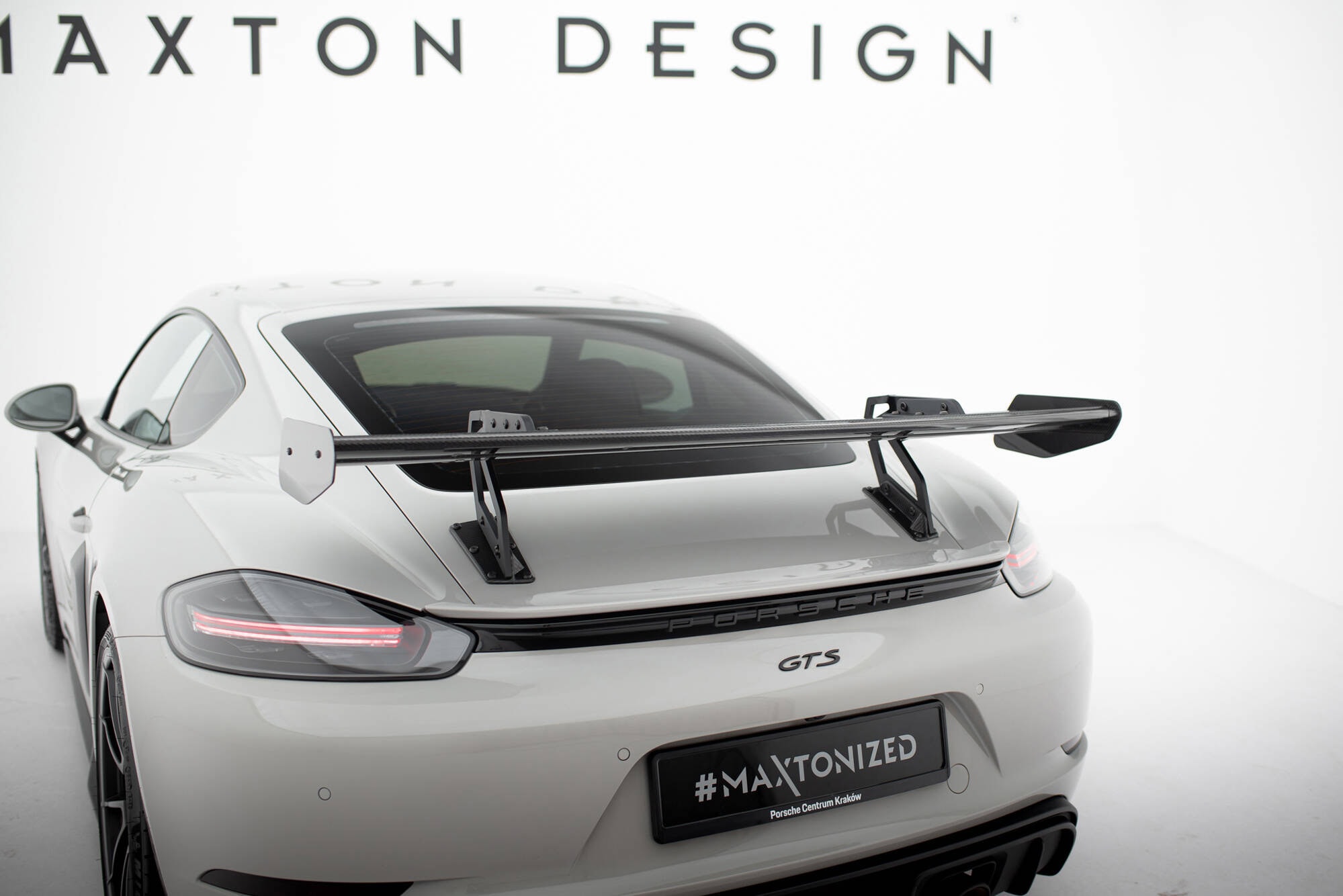 Maxton design prepreg carbon fibre spoiler with upper swan mounting v. 2 for porsche 718 cayman 982c - image 5