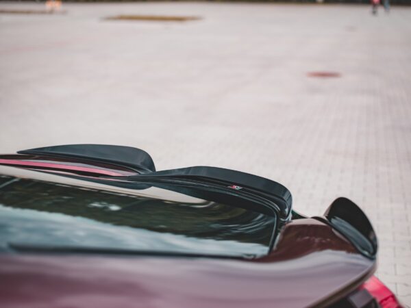 Alternative view of Maxton Design Gloss Black Middle Boot Spoiler For BMW i8