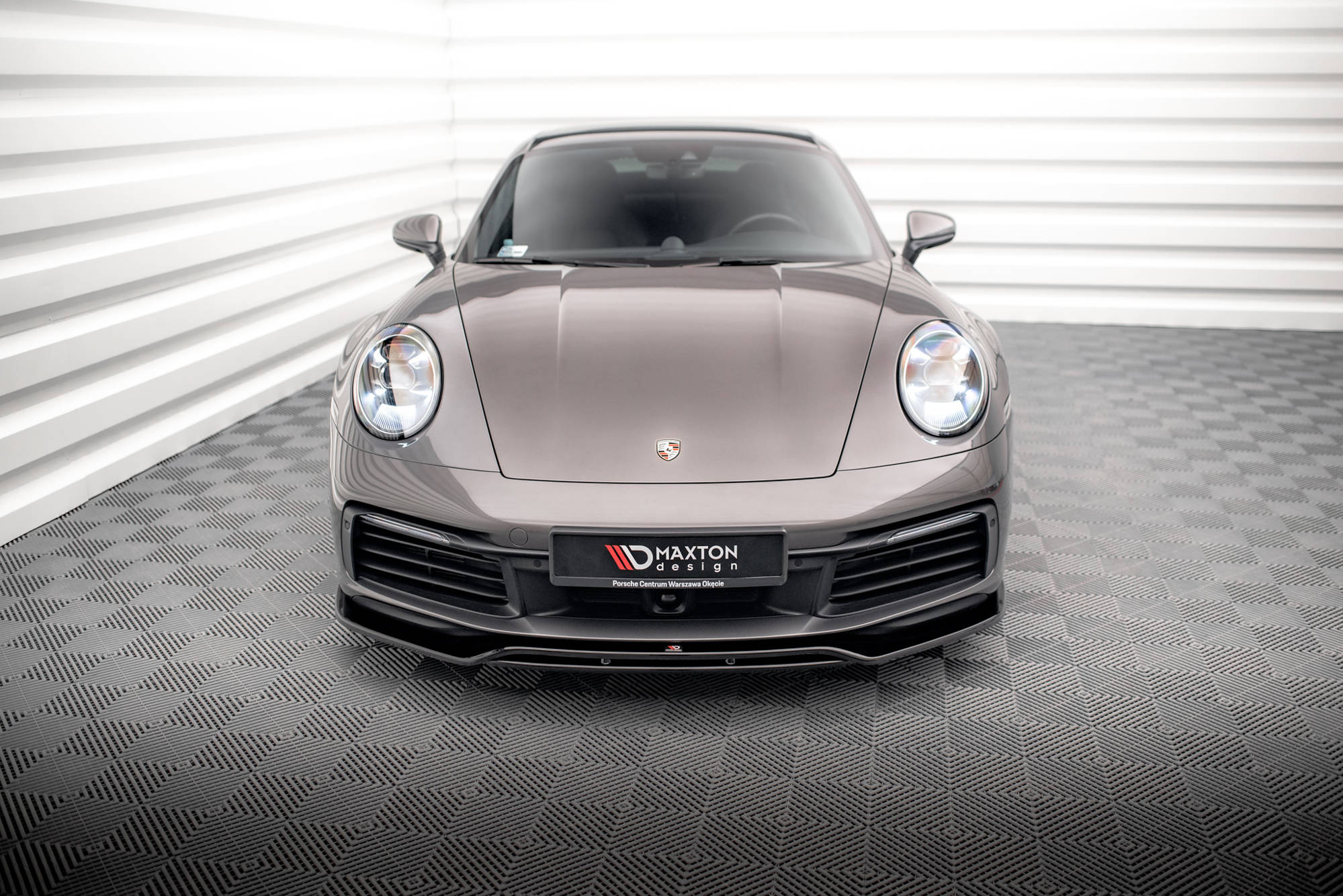 Maxton design gloss black front splitter for porsche 911 carrera 4s 992 - image 4