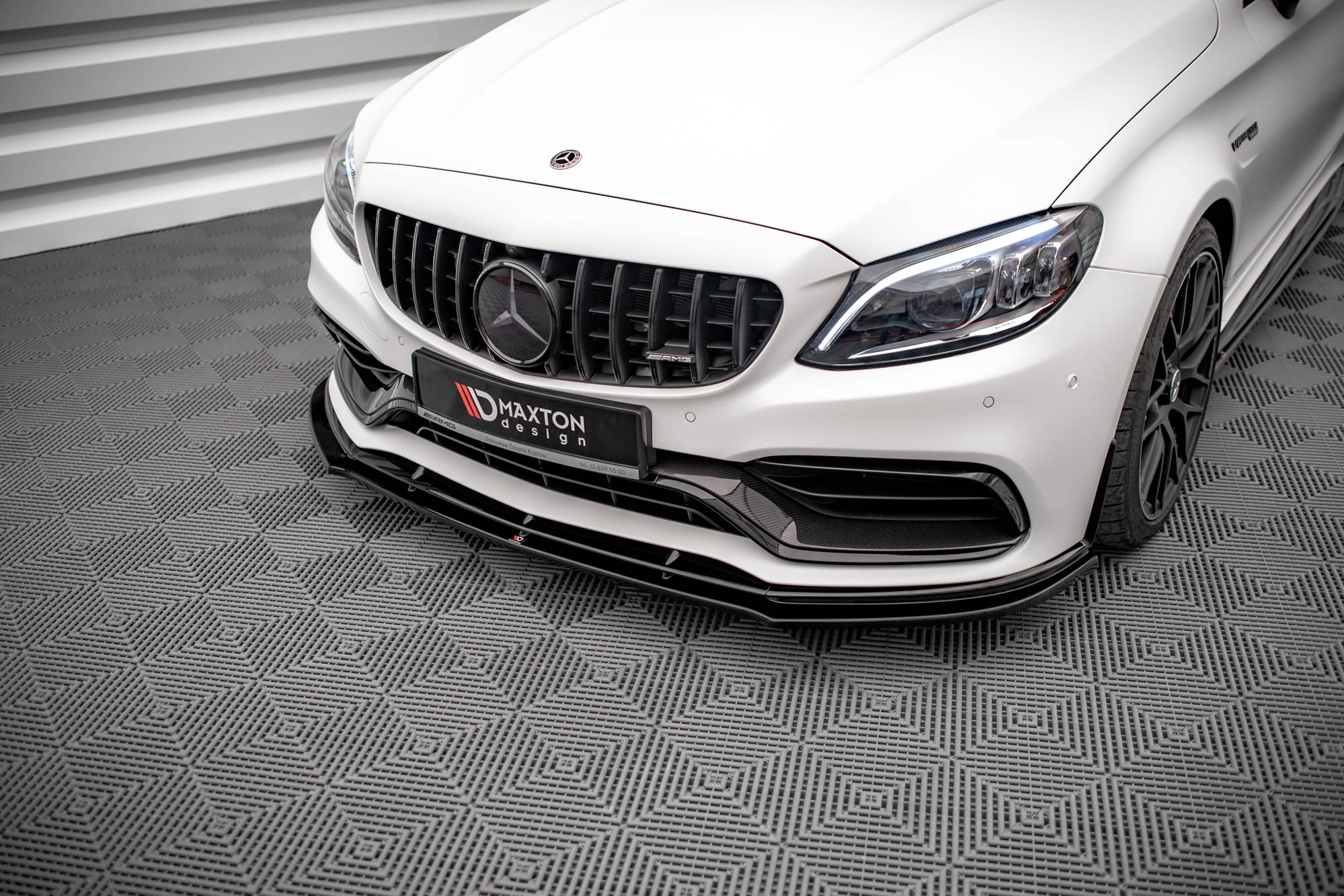 Maxton design gloss black front splitter v. 1 for mercedes-benz amg c63 c205 lci - image 3