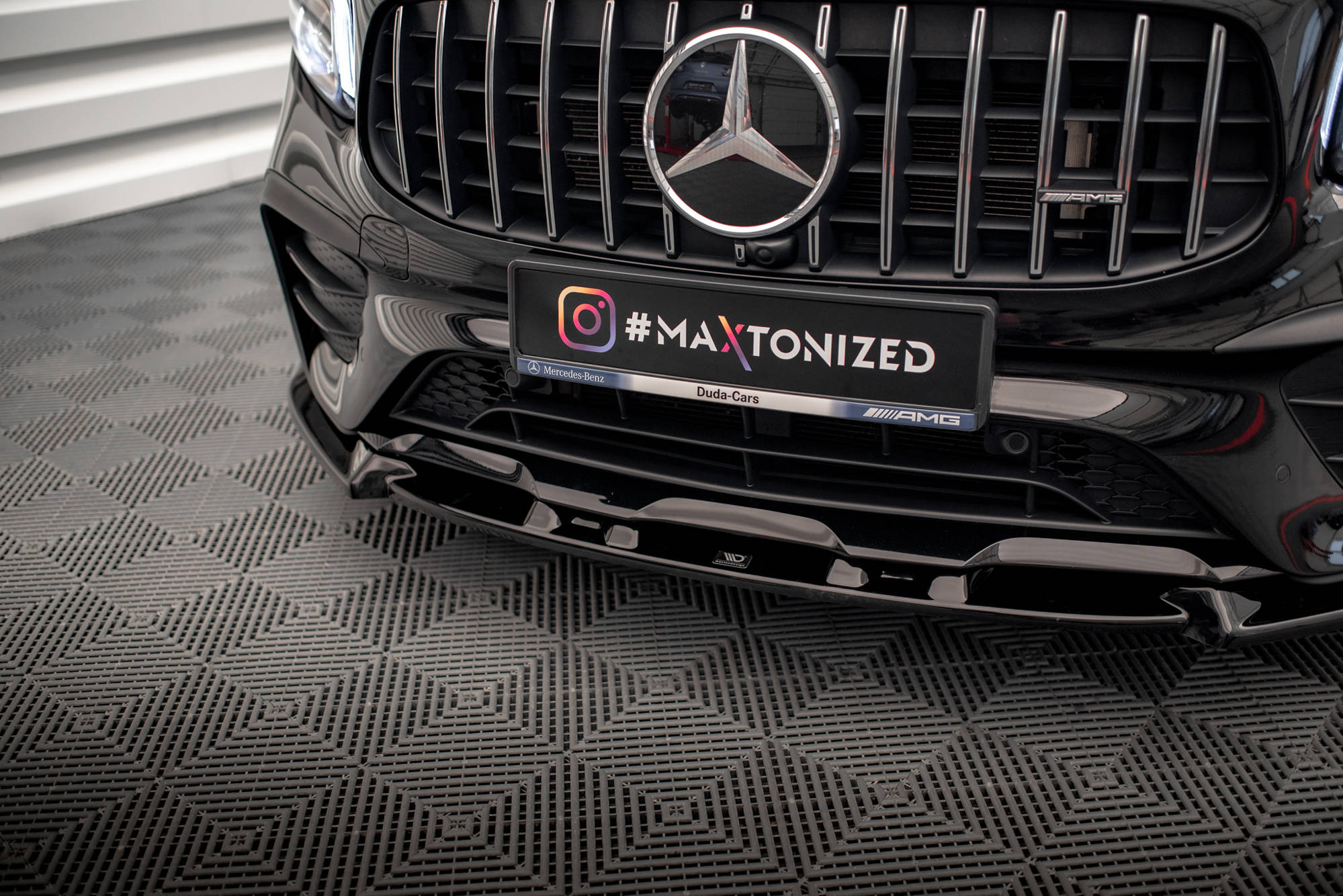 Maxton design gloss black front splitter v. 1 for mercedes-benz amg glb35 x247 - image 3