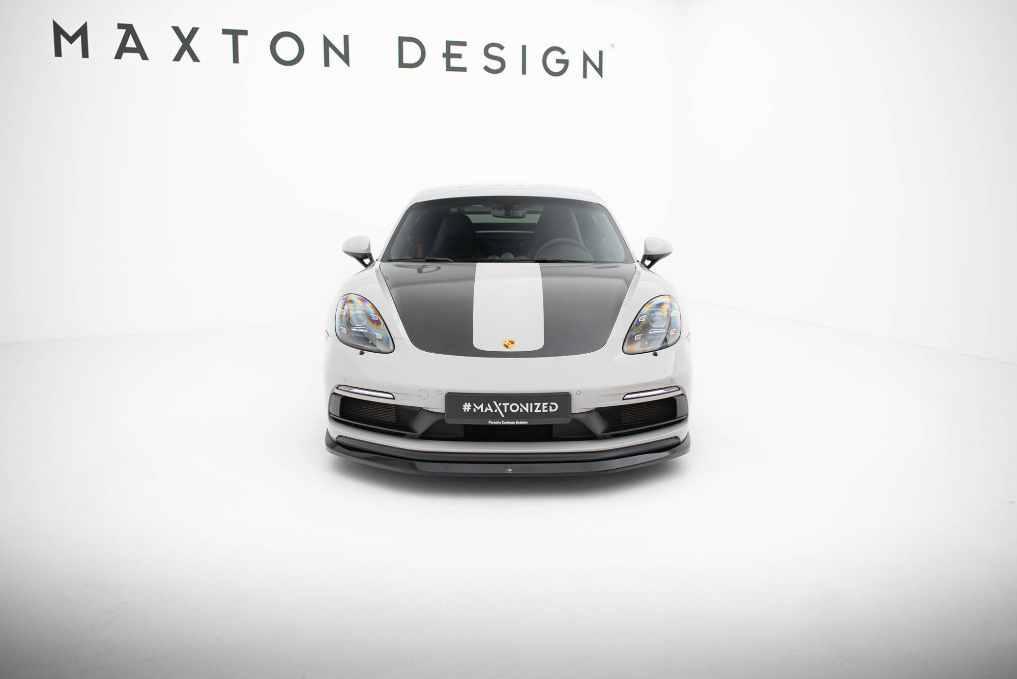 Maxton design gloss black front splitter v. 1 for porsche 718 cayman gts 982c - image 2