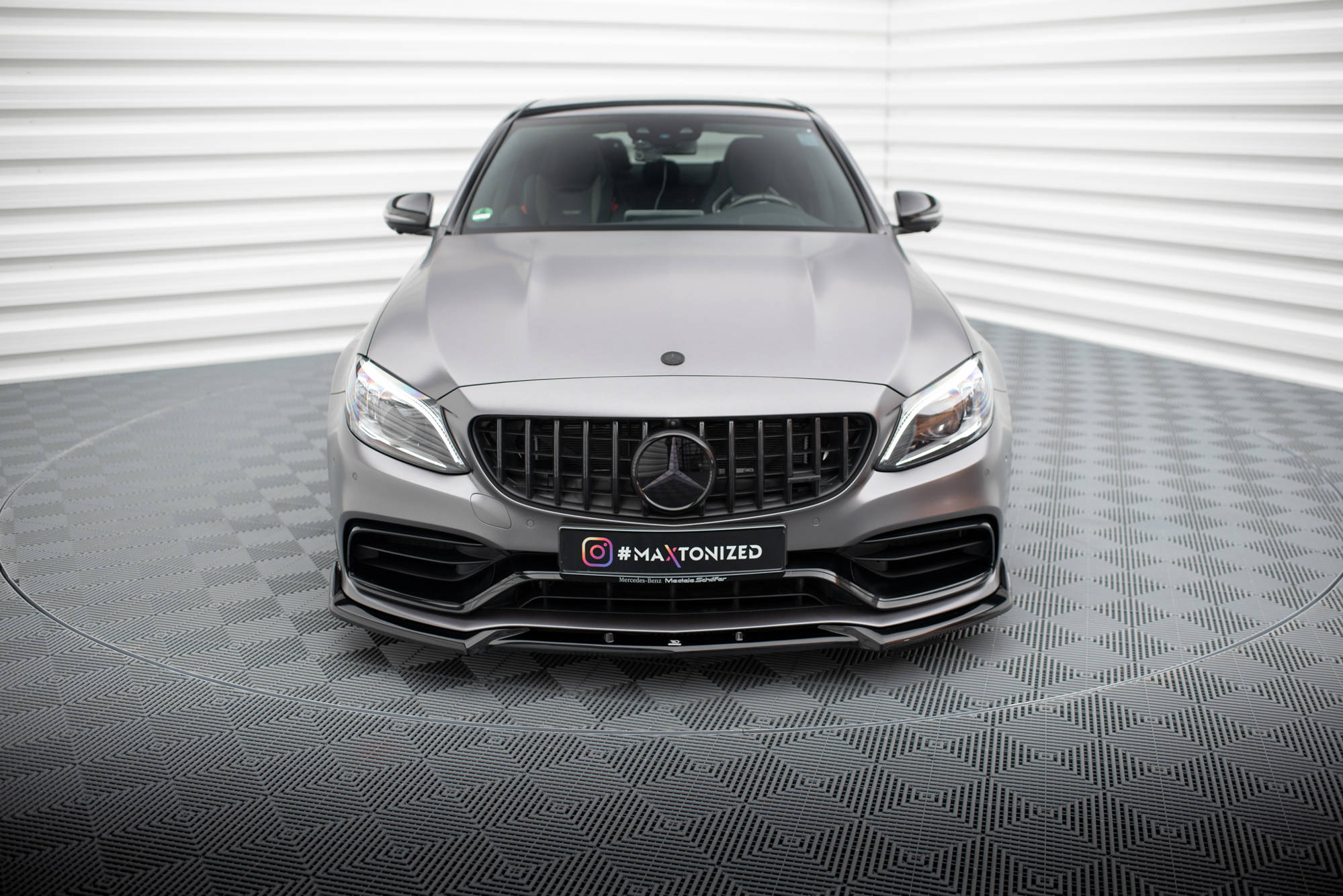 Maxton design gloss black front splitter v. 2 for mercedes-benz amg c63 w205 lci - image 3