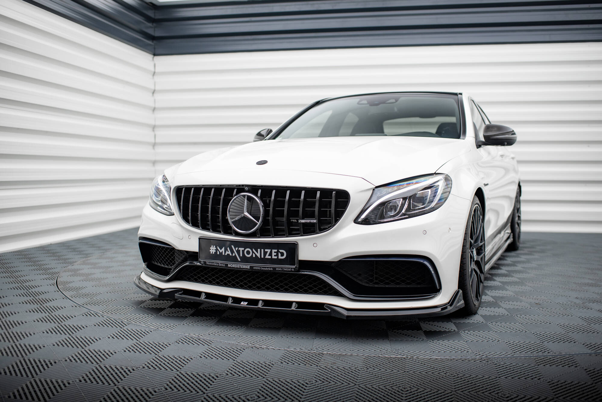 Maxton design gloss black front splitter v. 2 for mercedes-benz amg c63 w205 - image 4
