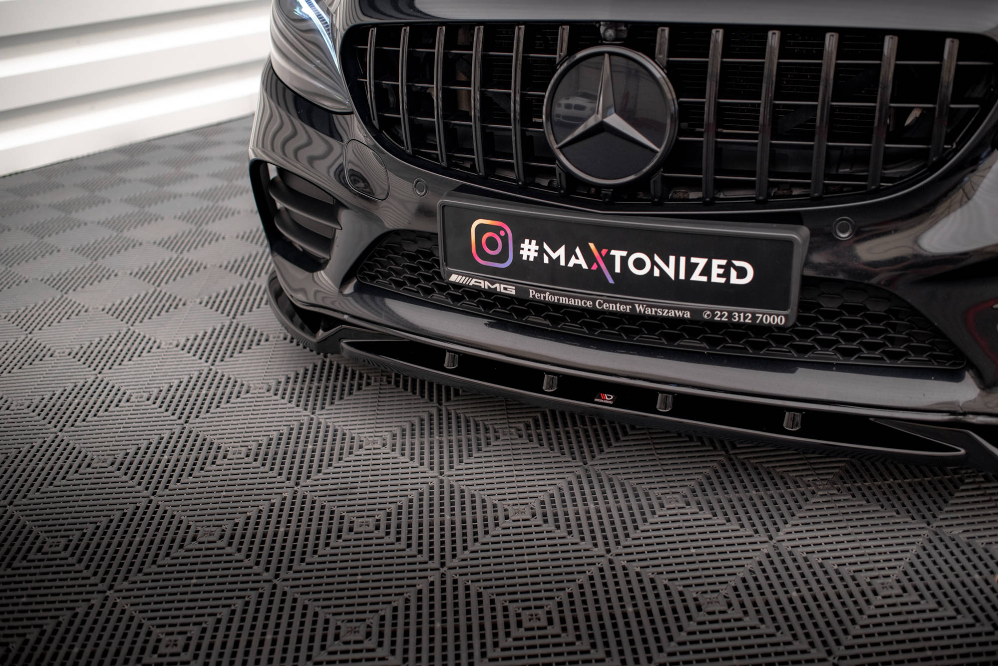 Maxton design gloss black front splitter v. 2 for mercedes-benz amg w205 c205 s205 lci - image 3