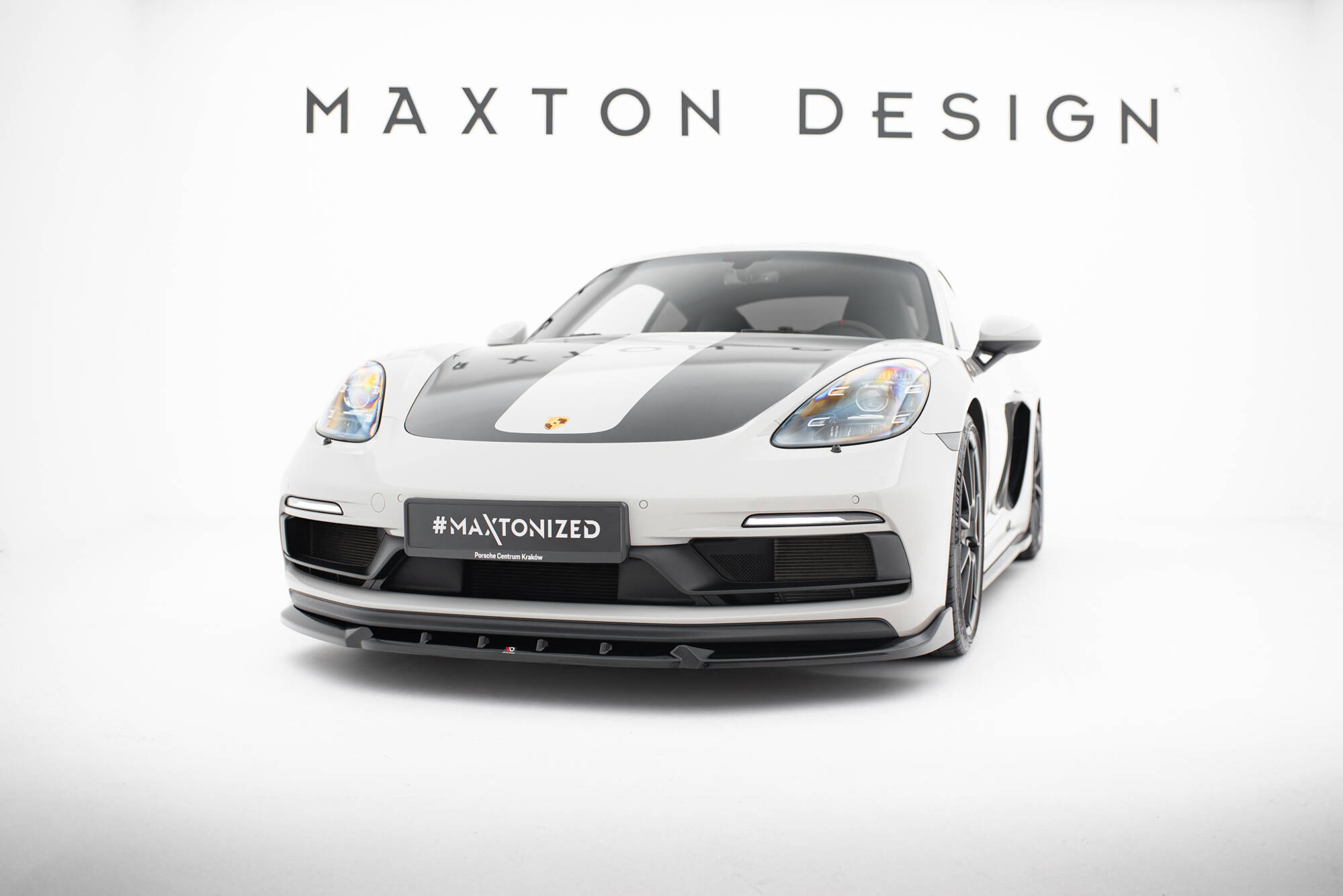 Maxton design gloss black front splitter v. 2 for porsche 718 cayman gts 982c - image 3